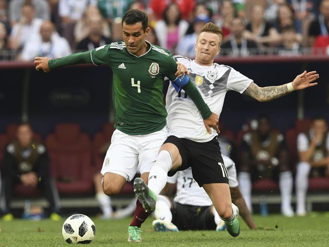 Rafael Marquez - chàng đội trưởng 16 năm lừng lẫy của Mexico - Ảnh 4.