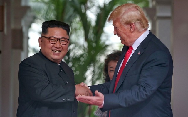 Báo Hàn Quốc: Ông Kim gửi thư hữu hảo cho ông Trump - Ảnh 1.