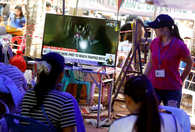 Thái Lan kêu gọi ‘đừng câu view’ vụ cứu đội bóng - Ảnh 1.