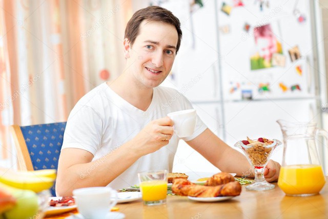 Tác hại của việc bỏ bữa ăn sáng - Ảnh 1.