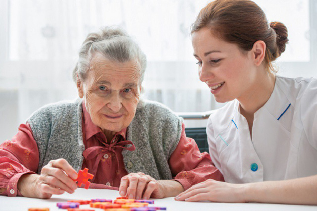 Kích thích não sâu - phương pháp mới giúp chậm diễn tiến bệnh Alzheimer - Ảnh 1. Kích thích não sâu - phương pháp mới giúp chậm diễn tiến bệnh Alzheimer - Ảnh 1.