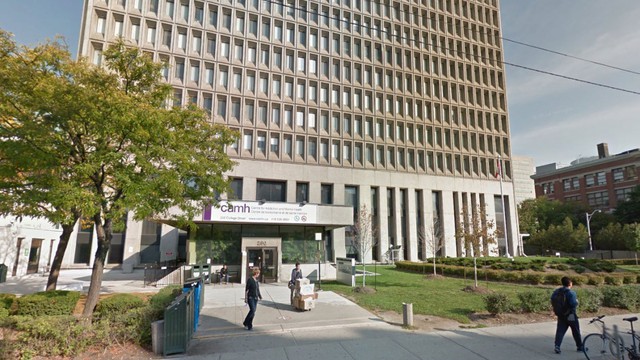 Người giấu tên tặng bệnh viện Canada 100 triệu USD - Ảnh 1.