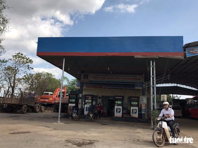 Nguyên chủ tịch huyện có biệt phủ gỗ khủng và nhiều nhà đất - Ảnh 4.