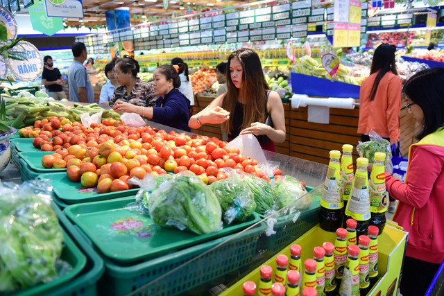 Chạy nước rút lo hàng đón Tết - Ảnh 3.