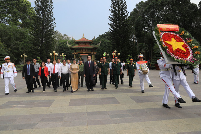 Quê hương cách mạng Củ Chi lần đầu vào câu lạc bộ ngàn tỉ - Ảnh 2.