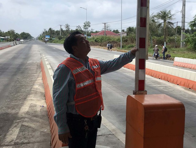 Trạm BOT Sóc Trăng thu phí trở lại - Ảnh 1.
