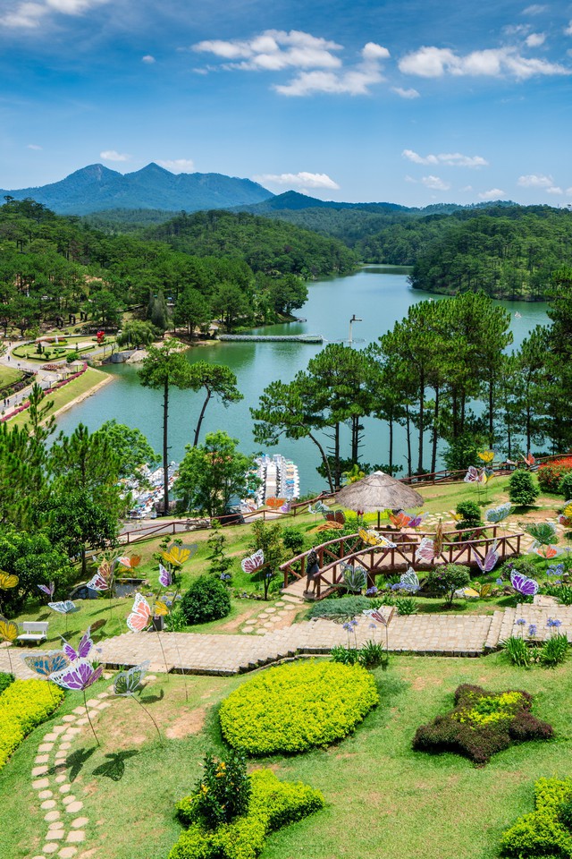 Gợi ý các điểm du xuân ngày Tết tùy theo túi tiền - Ảnh 2. Gợi ý các điểm du xuân ngày Tết tùy theo túi tiền - Ảnh 2.