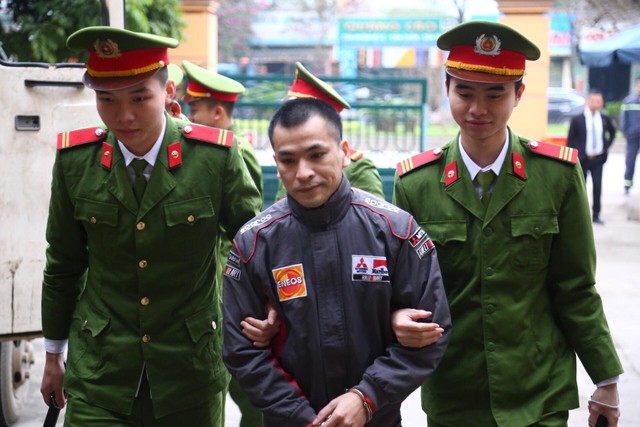 Hoàng Công Lương xin giữ quyền im lặng tại toà - Ảnh 2. Hoàng Công Lương xin giữ quyền im lặng tại toà - Ảnh 2.