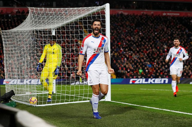 Liverpool và M.U chật vật giành 3 điểm - Ảnh 2. Liverpool và M.U chật vật giành 3 điểm - Ảnh 2.