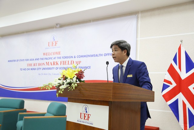 Quốc vụ khanh Vương quốc Anh đến thăm và làm việc tại UEF - Ảnh 3. Quốc vụ khanh Vương quốc Anh đến thăm và làm việc tại UEF - Ảnh 3.