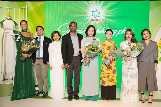 H’Hen Nie cùng dàn sao Việt tôn vinh sắc riêng không phai - Ảnh 1.