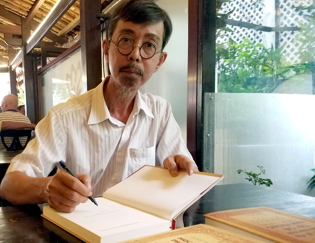 Đọc sử phải thầm nhớ 4 chữ ‘bán tín bán nghi’ - Ảnh 2. Đọc sử phải thầm nhớ 4 chữ ‘bán tín bán nghi’ - Ảnh 2.