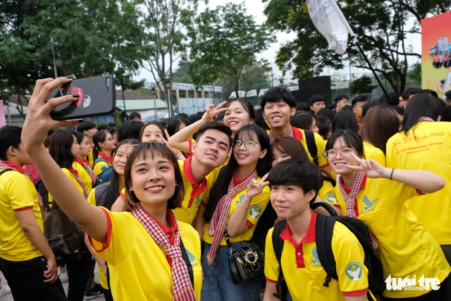 2.000 bạn trẻ khởi động Xuân tình nguyện - Ảnh 4.