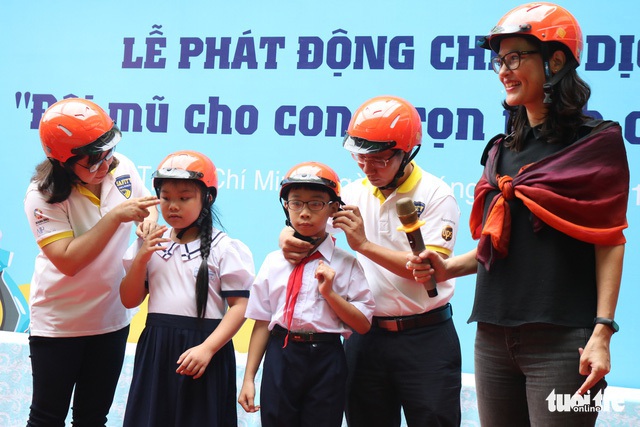 Phát động chiến dịch Đội mũ cho con - Ảnh 2.
