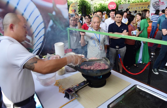 Khi những nhà bảo thủ ngồi lại - Ảnh 1.
