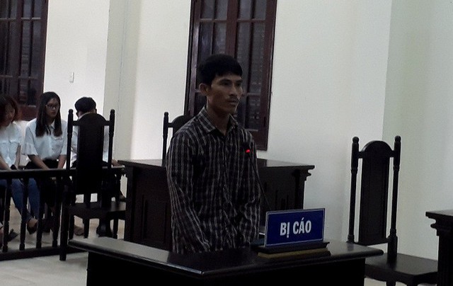 Lãnh 30 tháng tù vì 5 lần yêu bé gái 14 tuổi - Ảnh 1.