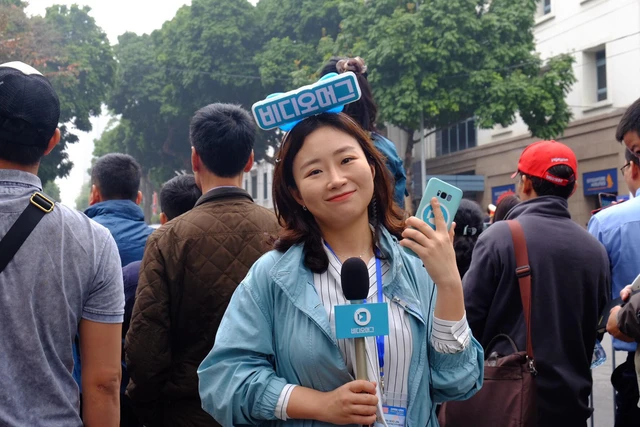 Lãnh đạo Mỹ - Triều bắt đầu cuộc gặp thứ 2 ở khách sạn Metropole - Ảnh 2. Lãnh đạo Mỹ - Triều bắt đầu cuộc gặp thứ 2 ở khách sạn Metropole - Ảnh 2.
