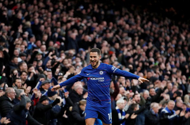 Tân binh Higuain tỏa sáng, Chelsea đè bẹp Huddersfield - Ảnh 2. Tân binh Higuain tỏa sáng, Chelsea đè bẹp Huddersfield - Ảnh 2.