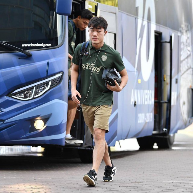 Xuân Trường mất suất đá chính ở Buriram - Ảnh 1.
