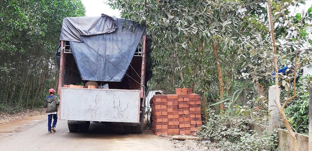 Ồ ạt xây công trình trái phép đón đầu dự án - Ảnh 4.