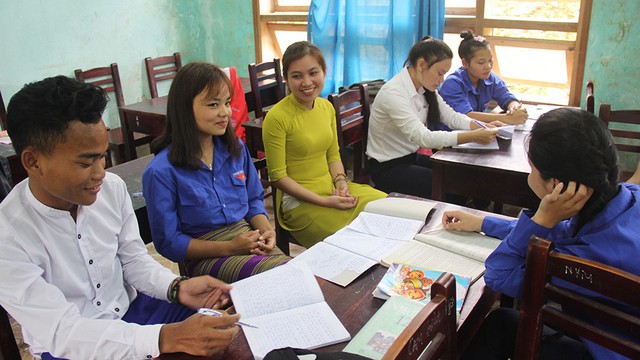 Cuộc chiến ngăn học sinh đi... lấy chồng - Ảnh 1.