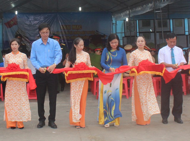 Kỷ luật bí thư huyện vì để bản thân được cử đi đào tạo sau đại học - Ảnh 1.