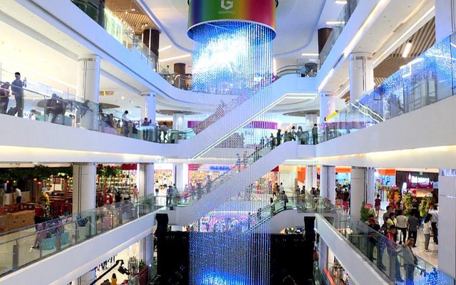 Sense City Phạm Văn Đồng tặng hoa cho khách nữ vào ngày 8-3 - Ảnh 2. Sense City Phạm Văn Đồng tặng hoa cho khách nữ vào ngày 8-3 - Ảnh 2.