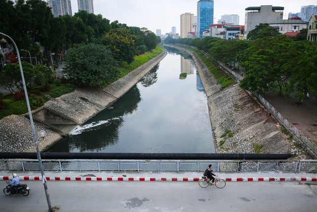 Dự án thoát nước cải thiện môi trường Hà Nội: Nguy cơ mất trắng 63 tỉ đồng - Ảnh 1.