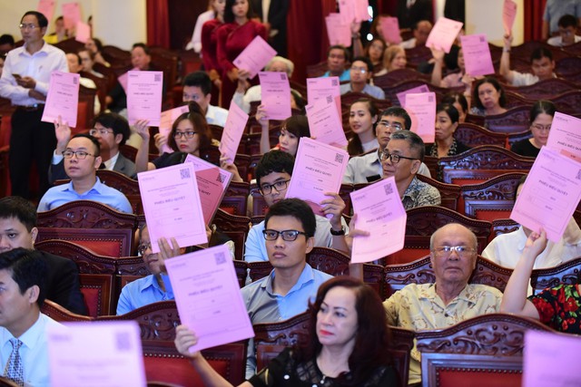 Cuối năm 2019 sẽ hoàn thành sáp nhập PGBank vào HDBank - Ảnh 2. Cuối năm 2019 sẽ hoàn thành sáp nhập PGBank vào HDBank - Ảnh 2.