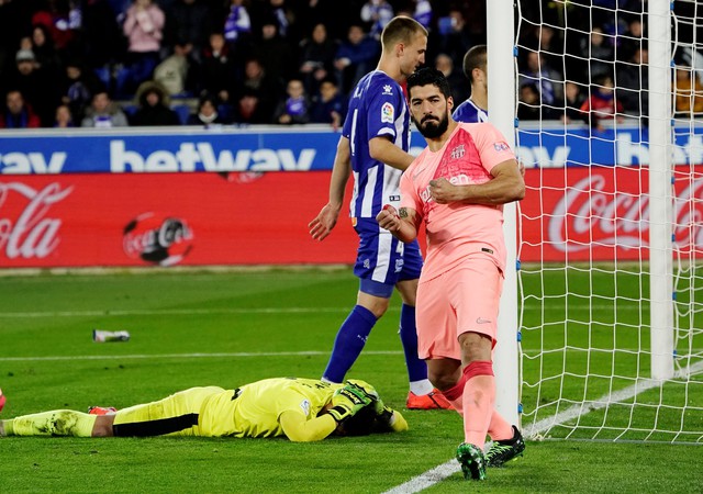 Suarez tỏa sáng, Barcelona chạm tay vào chức vô địch - Ảnh 2. Suarez tỏa sáng, Barcelona chạm tay vào chức vô địch - Ảnh 2.
