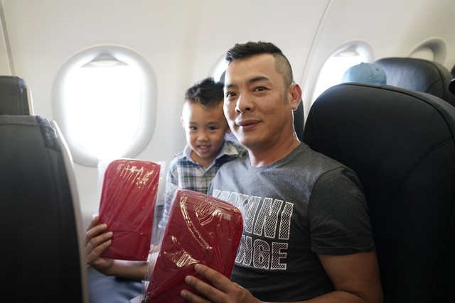 Vietjet ‘diễu hành’ tại Cần Thơ, chào 5 đường bay mới - Ảnh 9. Vietjet ‘diễu hành’ tại Cần Thơ, chào 5 đường bay mới - Ảnh 9.