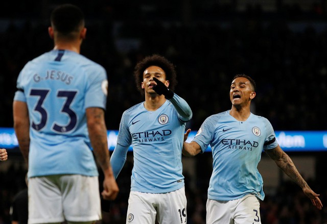 Thắng dễ Cardiff, M.C đòi lại ngôi đầu từ tay Liverpool - Ảnh 2. Thắng dễ Cardiff, M.C đòi lại ngôi đầu từ tay Liverpool - Ảnh 2.