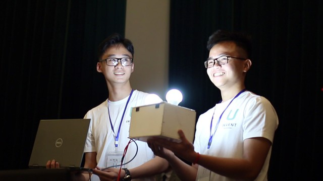 Lan tỏa công tắc nụ cười - Ảnh 1.