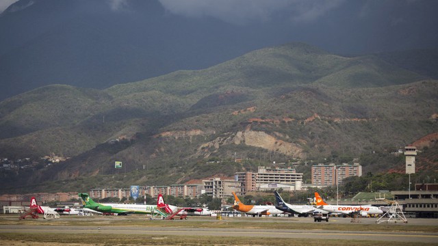 Mỹ ngừng mọi chuyến bay tới Venezuela - Ảnh 1. Mỹ ngừng mọi chuyến bay tới Venezuela - Ảnh 1.