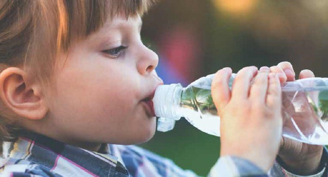 Mất nước có thể tiến triển thành sốc - Ảnh 1.