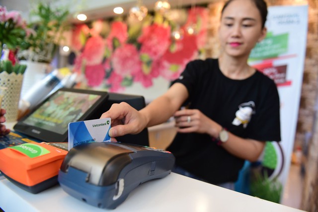 Đừng vội mua sắm khi bạn chưa biết các thông tin này - Ảnh 1.