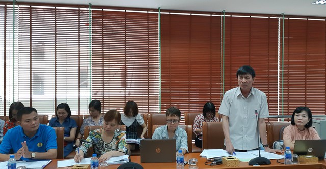 Lương không đủ sống, có nữ công nhân chấp nhận bán mình, đẻ thuê - Ảnh 3.