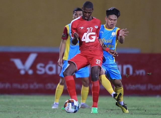 Sân Hàng Đẫy: Thua Viettel 0-2, Sanna Khánh Hòa chìm sâu nơi đáy bảng - Ảnh 3.