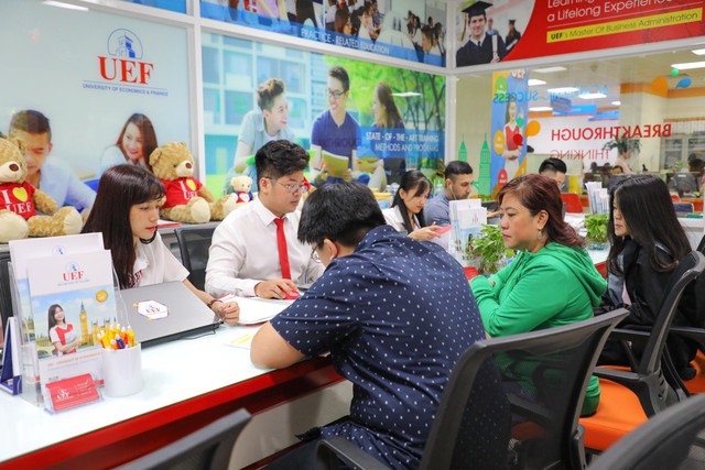 Xét tuyển học bạ vào đại học: Cơ hội cuối không nên bỏ lỡ - Ảnh 1.