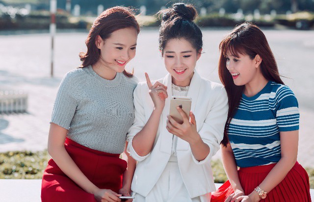 Lượng hành khách đặt vé máy bay trên ứng dụng ngân hàng gia tăng - Ảnh 1.