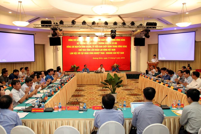 Tập đoàn Than - khoáng sản đề nghị tuổi nghỉ hưu thợ lò là 50 - Ảnh 2. Tập đoàn Than - khoáng sản đề nghị tuổi nghỉ hưu thợ lò là 50 - Ảnh 2.