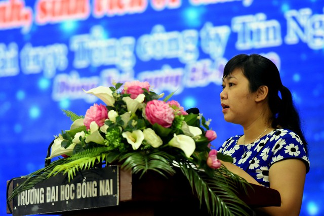 Trao 65 suất học bổng Chắp cánh ước mơ cho HS-SV khó khăn vùng Đông Nam bộ - Ảnh 3.