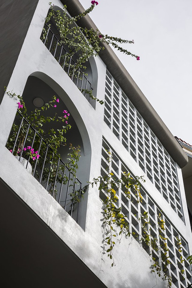 Nhà cho mưa đưa cả lối sống xưa vào kiến trúc hiện đại - Ảnh 2.