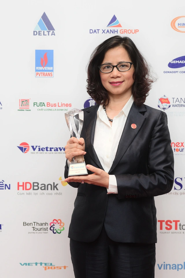 Vietravel liên tiếp dẫn đầu Top 10 công ty uy tín ngành du lịch - lữ hành 2017 - 2019 - Ảnh 2.
