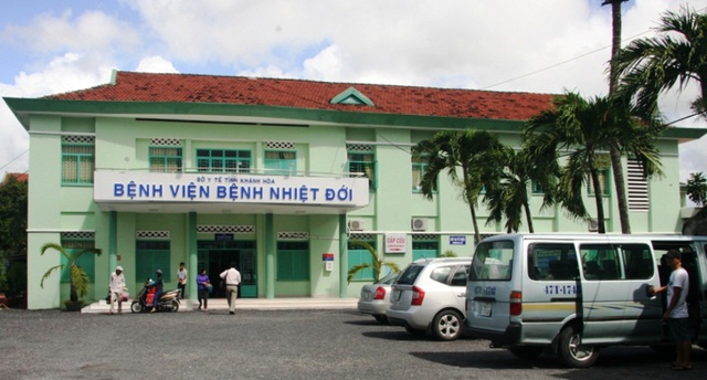 Bệnh nhi Trung Quốc bị cách ly để xét nghiệm virus corona, mẹ quậy tưng bác sĩ - Ảnh 1. Bệnh nhi Trung Quốc bị cách ly để xét nghiệm virus corona, mẹ quậy tưng bác sĩ - Ảnh 1.