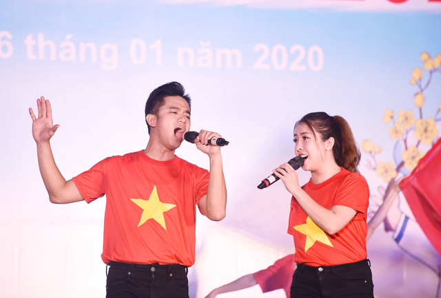 Mùa xuân biển đảo 2020: Những chiến sĩ tuổi đôi mươi khoe tài hát, nhảy - Ảnh 7. Mùa xuân biển đảo 2020: Những chiến sĩ tuổi đôi mươi khoe tài hát, nhảy - Ảnh 7.