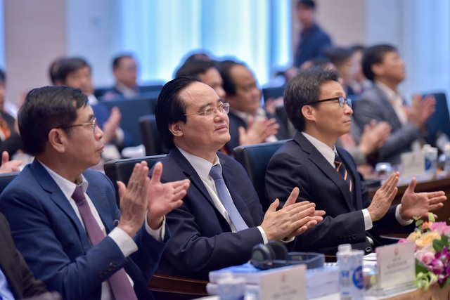 Tự chủ đại học: Ai muốn xóa bỏ rào cản, ai muốn an toàn? - Ảnh 1. Tự chủ đại học: Ai muốn xóa bỏ rào cản, ai muốn an toàn? - Ảnh 1.