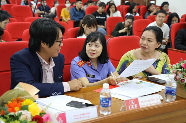 Ấn tượng từ cuộc thi mới toanh dành cho thần dân khoa Luật - Ảnh 1.
