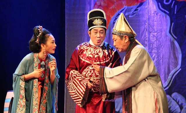 Lạ lùng nghề... nuôi quan - Ảnh 1.