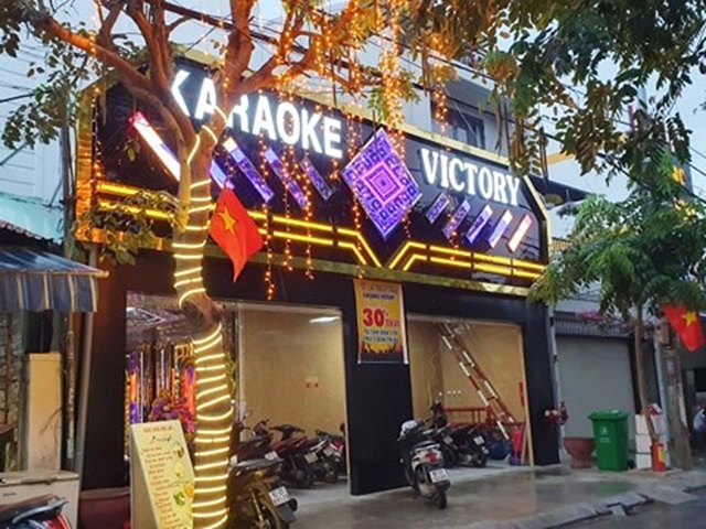 Kiểm tra 31 khách hát karaoke, cả 31 người dương tính ma túy - Ảnh 1.